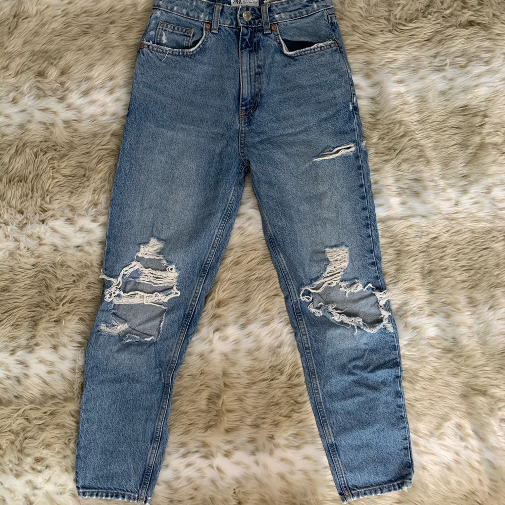 ZARA distressed mom jean